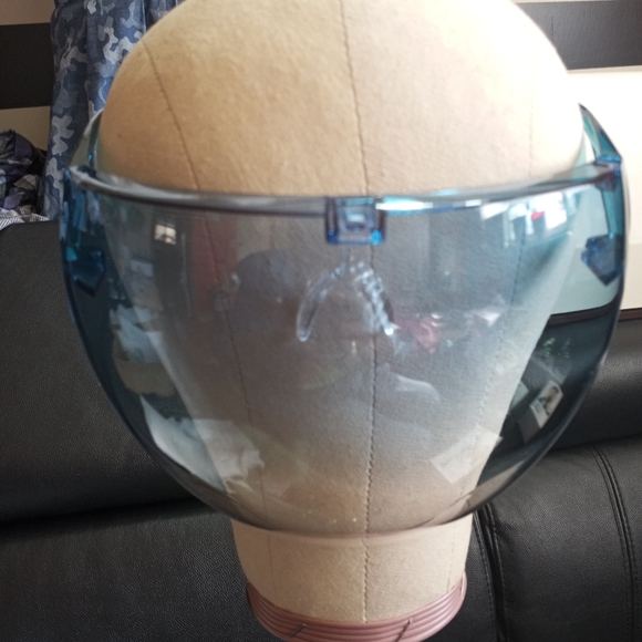 Protective Isolated Mask - Picture 7 of 12